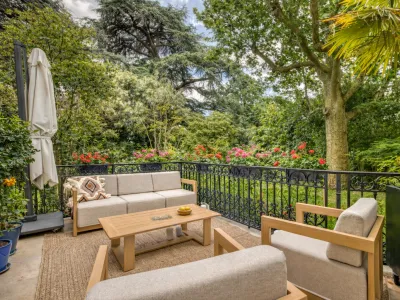 Charming Second-Empire Villa with Landscaped Park in Croissy-sur-Seine
