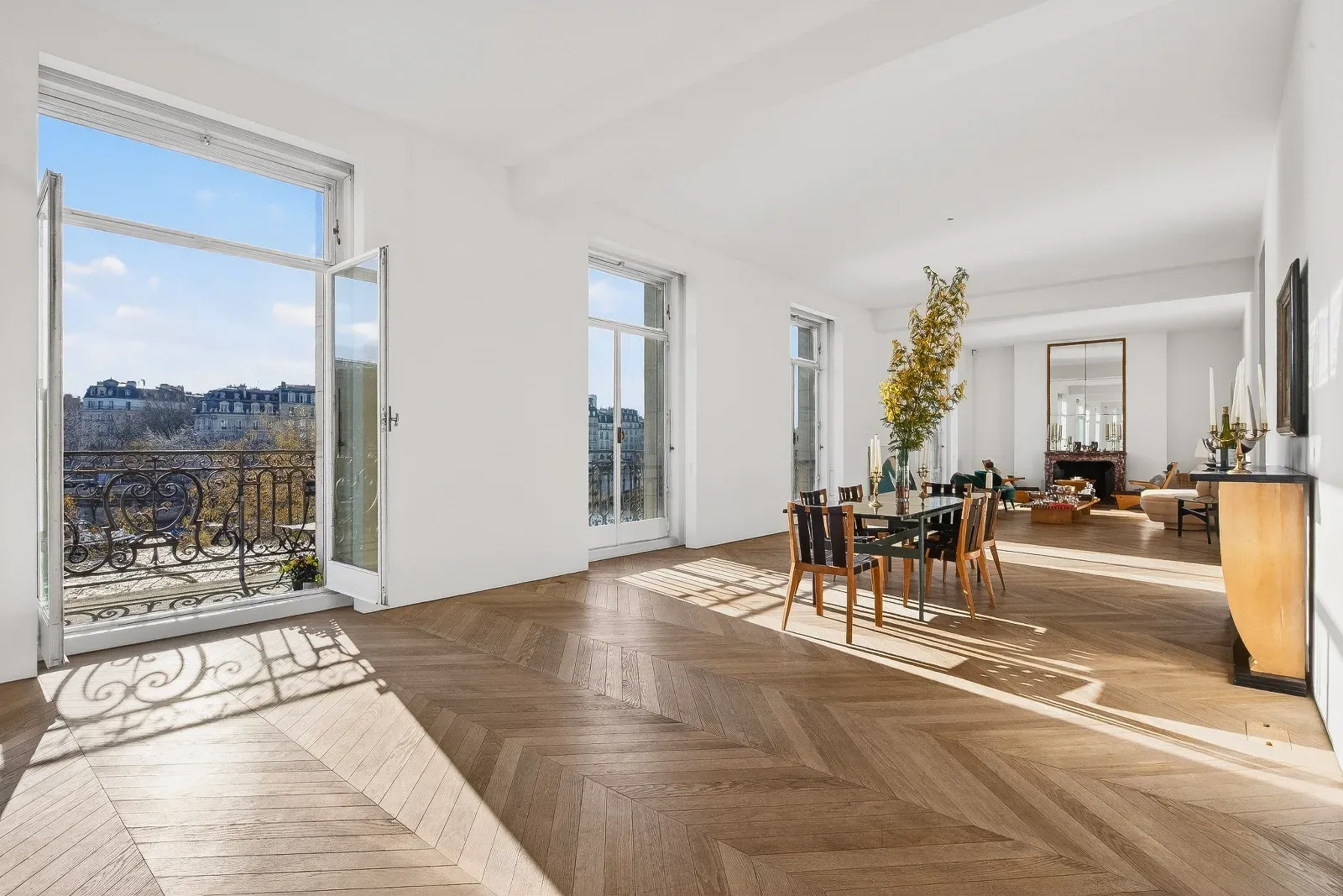 Hôtel Particulier Exceptionnel Vue Seine sur l'Île Saint-Louis pour Événements d'Entreprise