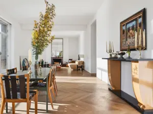 Hôtel Particulier Exceptionnel Vue Seine sur l'Île Saint-Louis pour Événements d'Entreprise