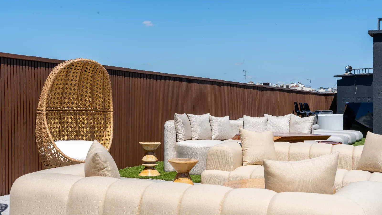 Toit-terrasse exclusif avec vue panoramique à 360° sur Paris