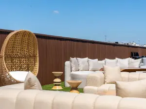 Toit-terrasse exclusif avec vue panoramique à 360° sur Paris