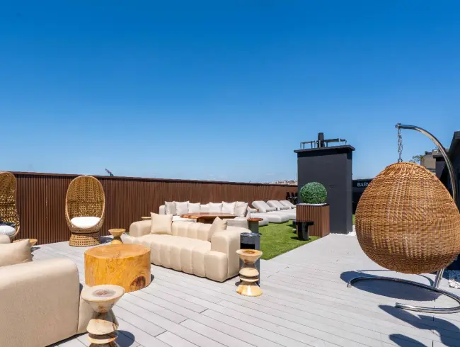 Toit-terrasse exclusif avec vue panoramique à 360° sur Paris