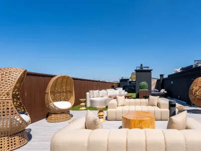 Toit-terrasse exclusif avec vue panoramique à 360° sur Paris