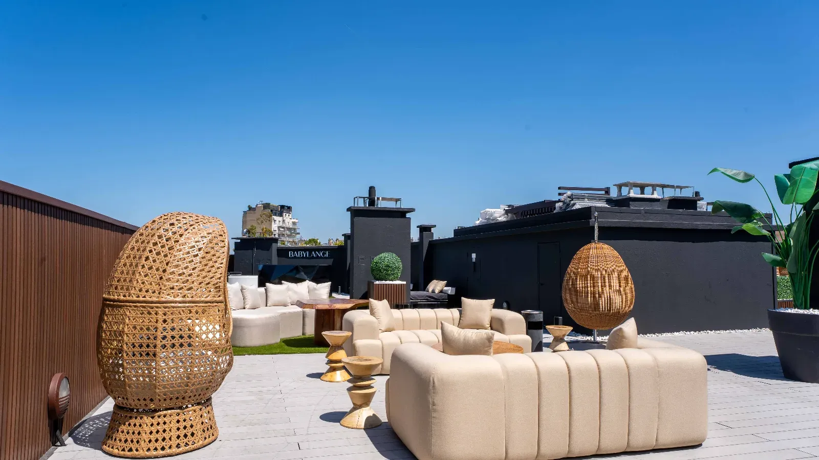 Toit-terrasse exclusif avec vue panoramique à 360° sur Paris