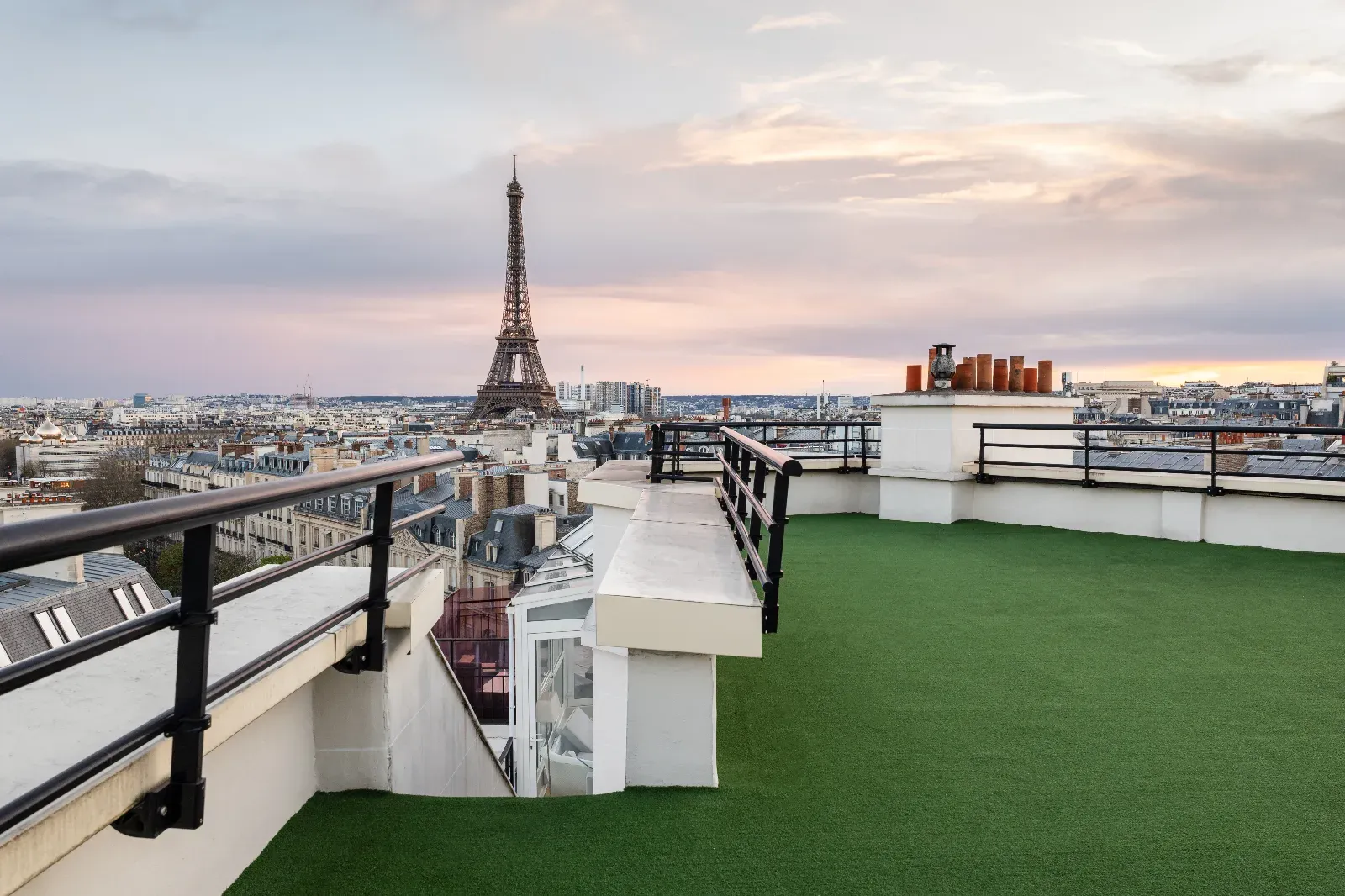 Exclusive Penthouse with Eiffel Tower View on Avenue George V