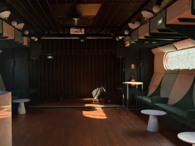 Lieu Intérieur Contemporain pour Événements à Paris