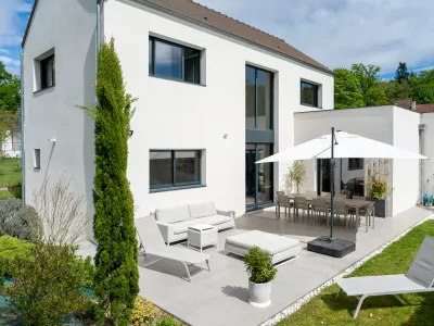 Bright House in Fontainebleau Forest for Events