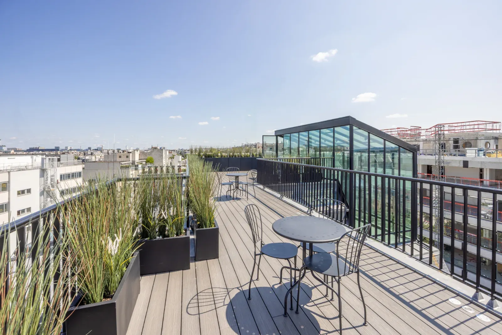 Penthouse with Eiffel Tower View in Paris 8th