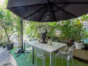 Charming Loft with Private Garden in Paris 16th