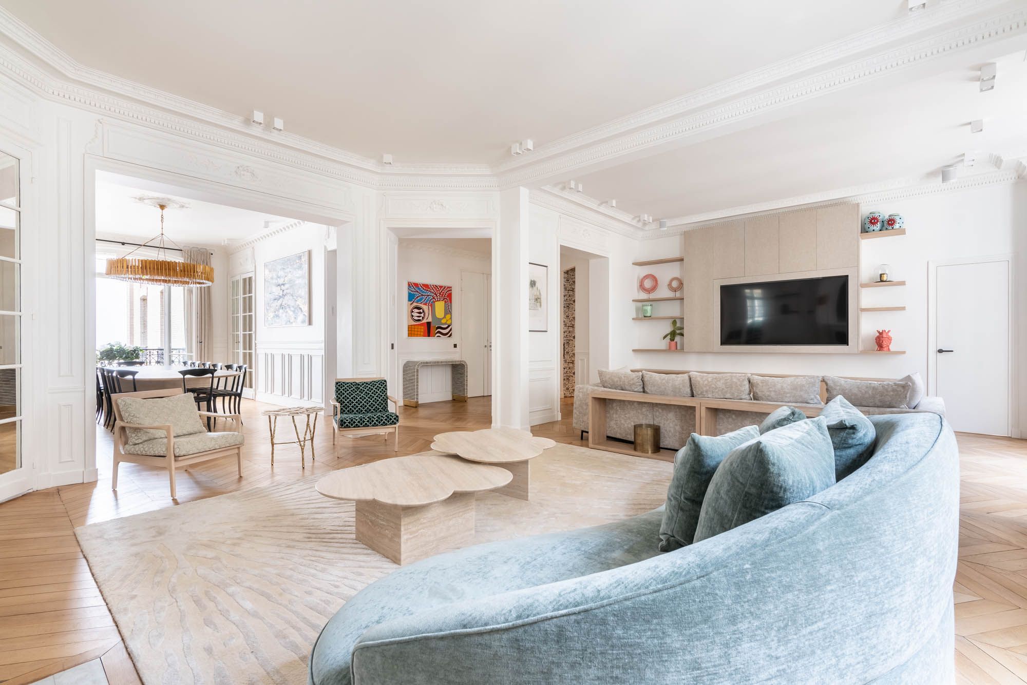 Elegant 250 m² Apartment for Events in Paris 16th