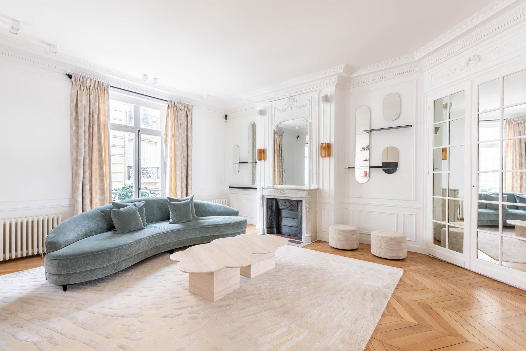 Elegant 250 m² Apartment for Events in Paris 16th