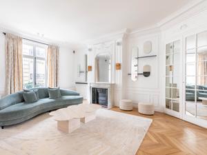 Elegant 250 m² Apartment for Events in Paris 16th