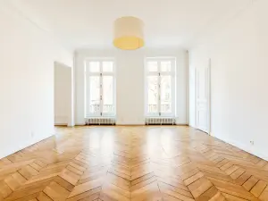 Elegant 400 m² Apartment for Events in Paris 8th