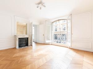 Exceptional Parisian Apartment for Professional Events