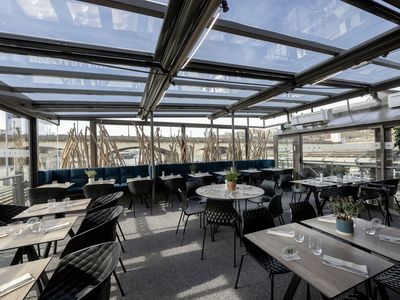 Cruise Restaurant on the Seine | Elegant Dining & Events in Paris