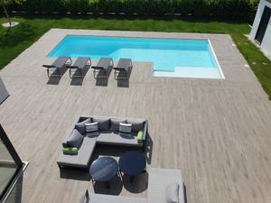 Villa Élégante à Divonne-les-Bains avec Vue sur les Alpes