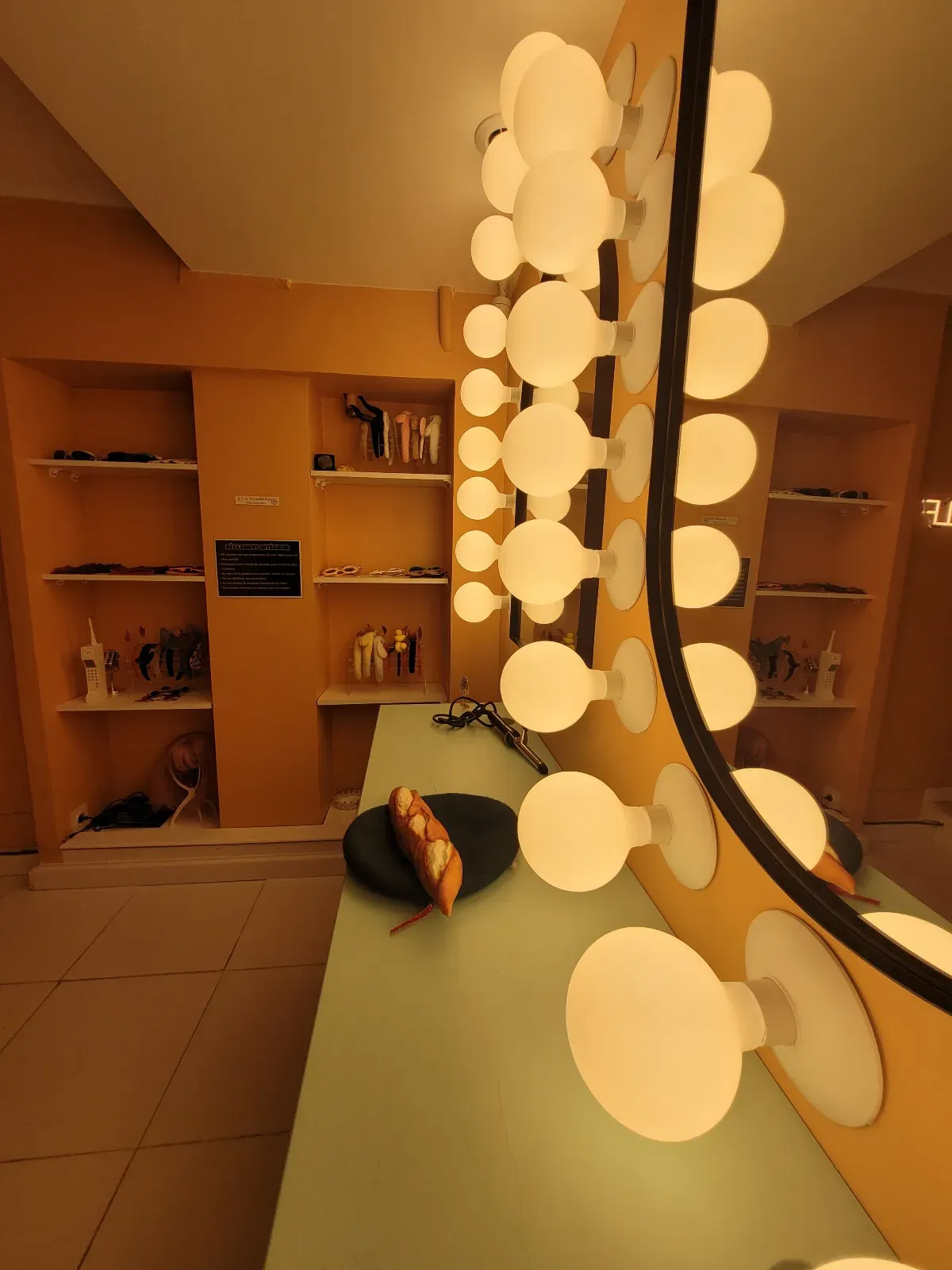 Unique Self-Service Photo Studio in Paris