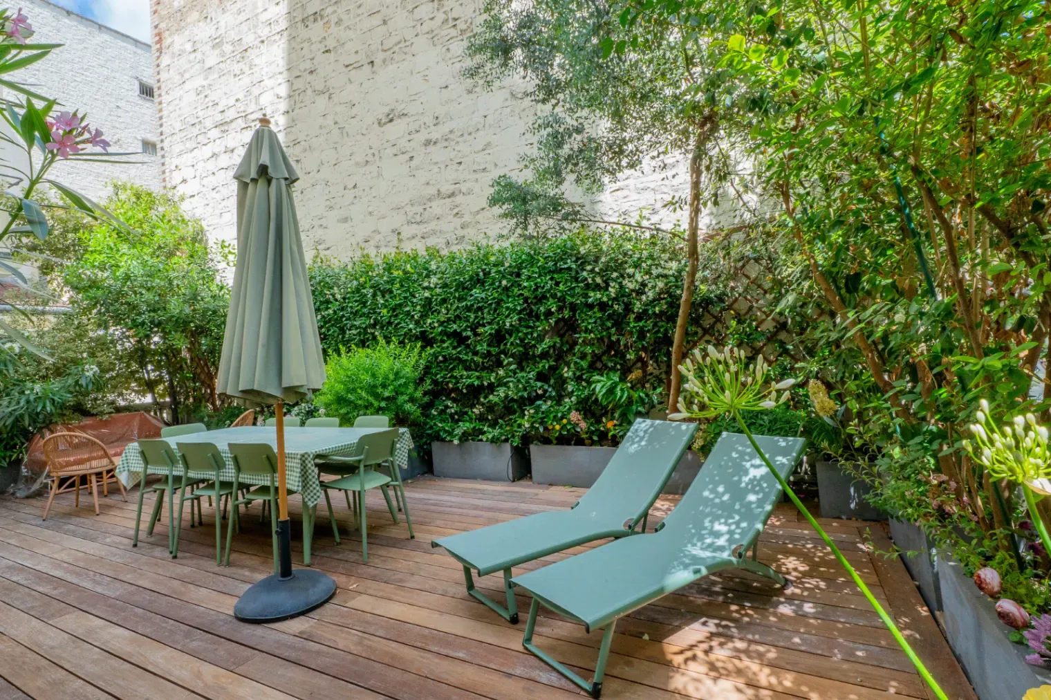Parisian Terrace Apartment in Ternes | Exclusive Event Venue