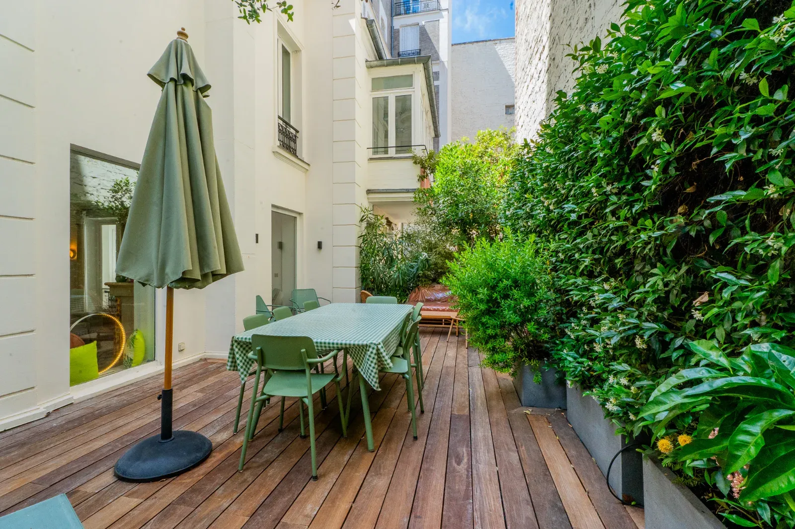 Parisian Terrace Apartment in Ternes | Exclusive Event Venue