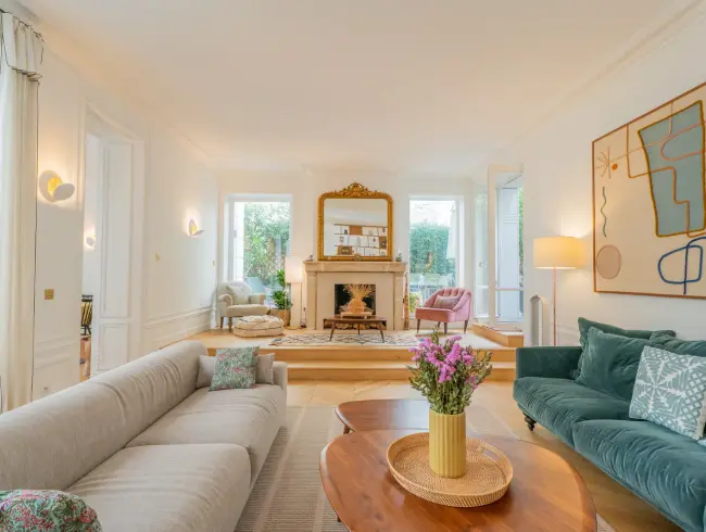 Parisian Terrace Apartment in Ternes | Exclusive Event Venue