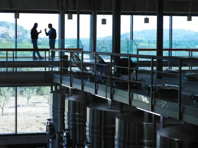 Lieu de réception unique dans une cave à vin