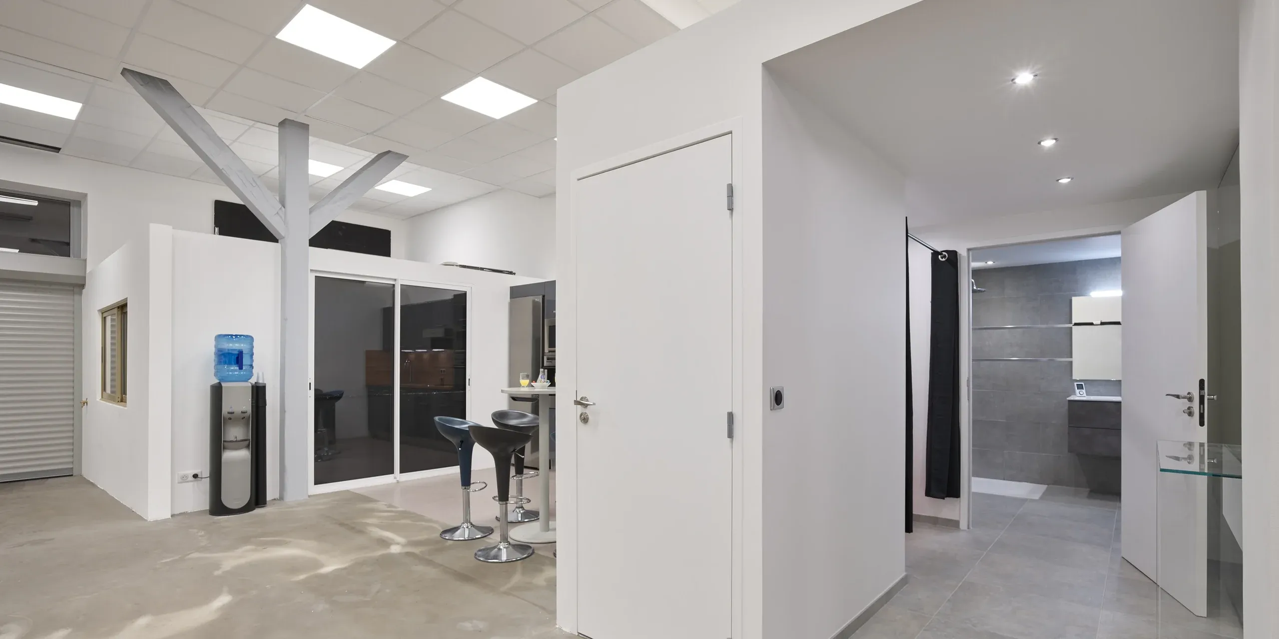 Cannes Photography Studio Near Croisette & Palais des Festivals