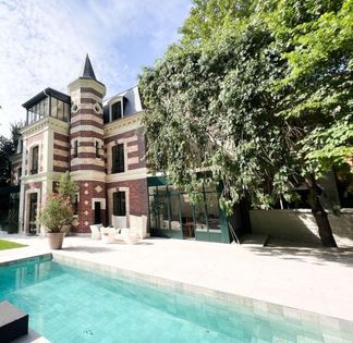 Elegant Mansion in Boulogne for Events