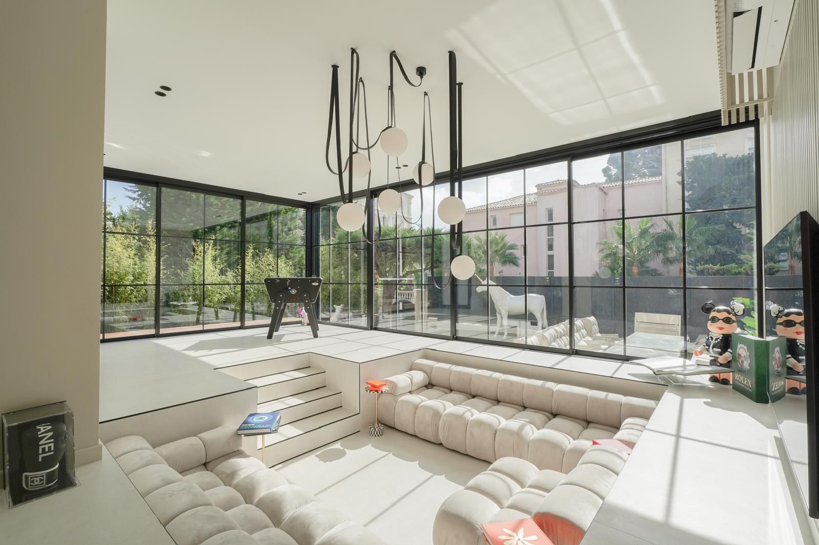 Contemporary Luxury Villa Cannes | Exclusive Event Venue
