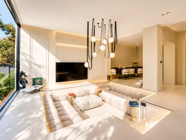 Contemporary Luxury Villa Cannes | Exclusive Event Venue