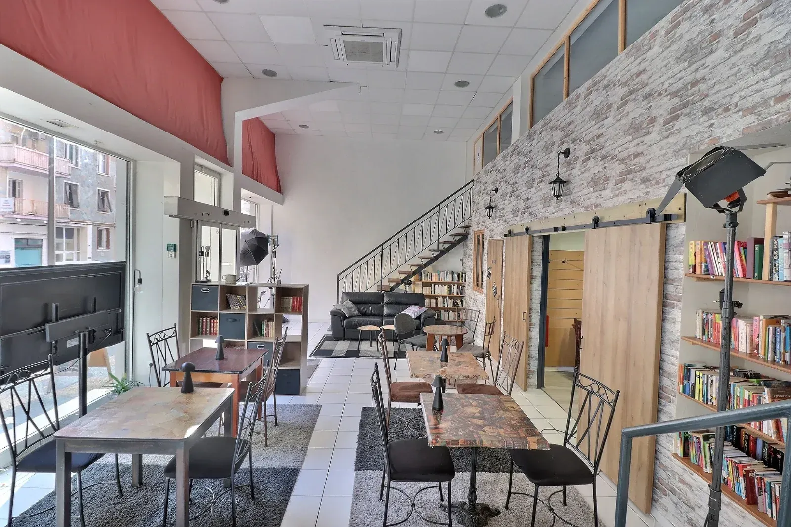 Elegant Café-Library Coworking Space in Ajaccio | Venue ID 9150