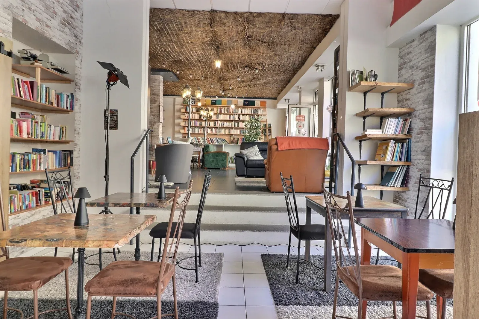 Elegant Café-Library Coworking Space in Ajaccio | Venue ID 9150