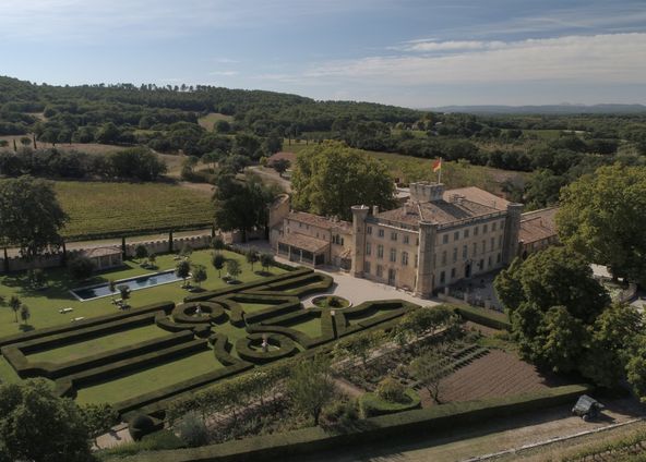 Tuscan house in the heart of the Aix region