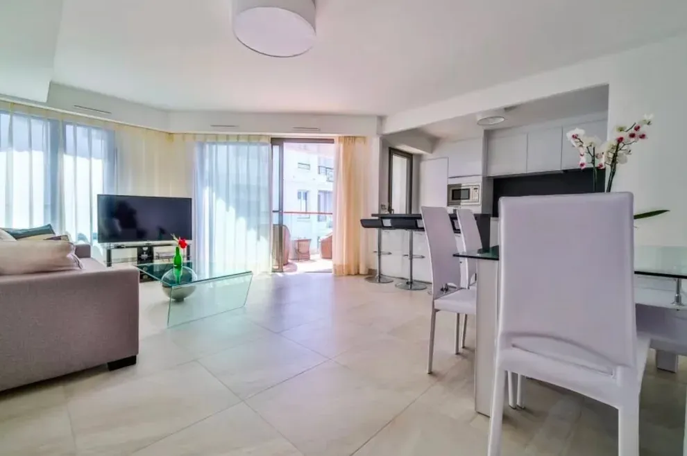 Panoramic Seaview Apartment – Palais des Festivals, Cannes