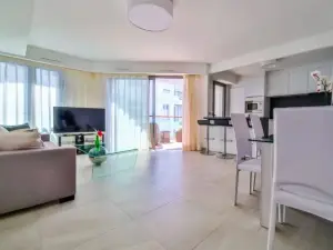 Panoramic Seaview Apartment – Palais des Festivals, Cannes