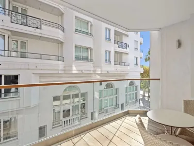 Appartement Croisette 2 Chambres avec Terrasse | Lieu pour événements à Cannes