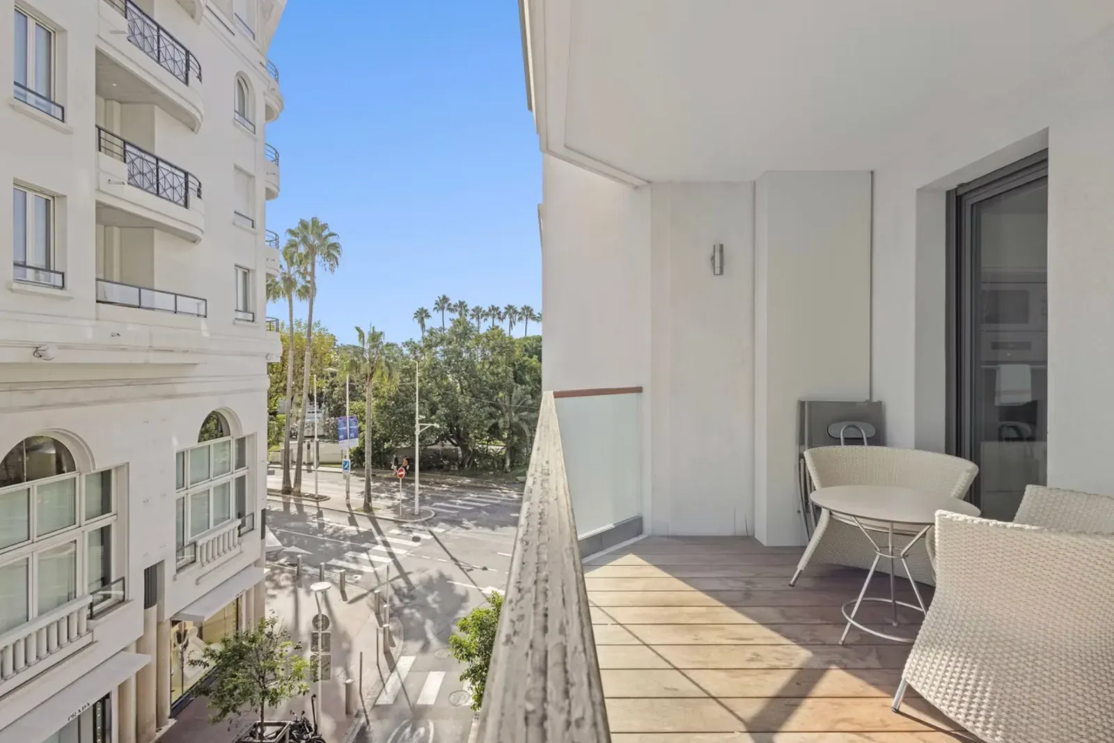 Elegant 2-Bedroom Croisette Apartment with Terrace | Venue for Events in Cannes