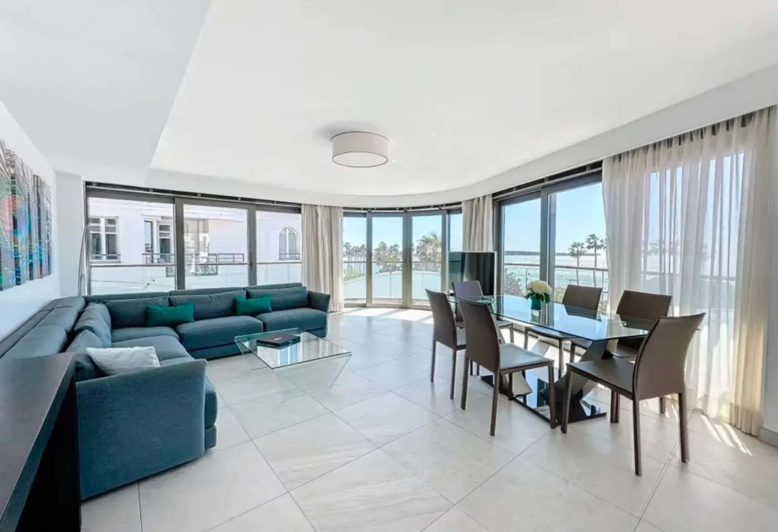 Luxury Apartment Opposite Palais des Festivals Cannes