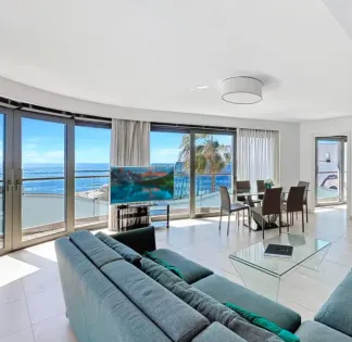 Luxury Apartment Opposite Palais des Festivals Cannes