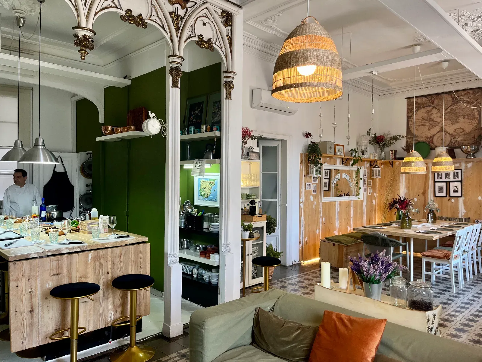 Lieu Gastronomique à Barcelone sur la Plaça Reial