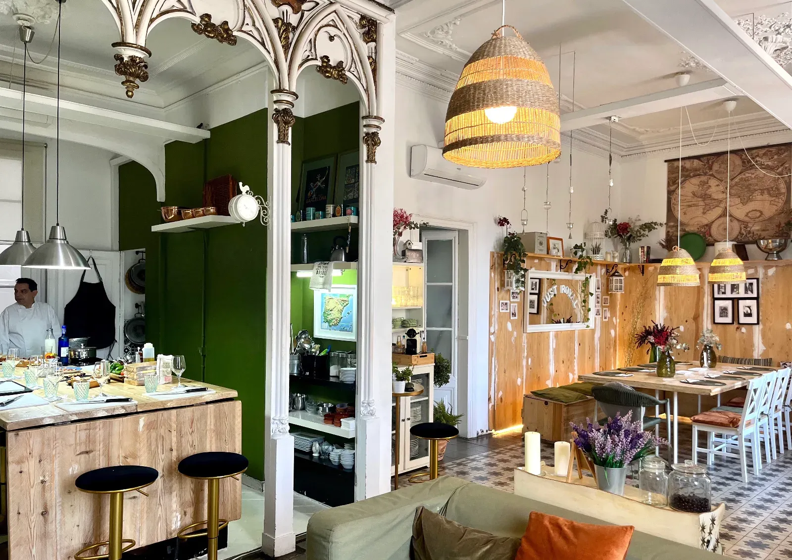 Lieu Gastronomique à Barcelone sur la Plaça Reial