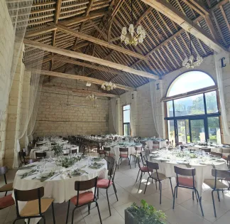 Grande salle de réception à la campagne | Le Razay