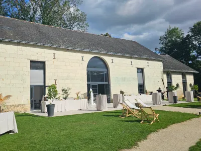 La Salle — Espace de réception élégant à Céré-la-Ronde
