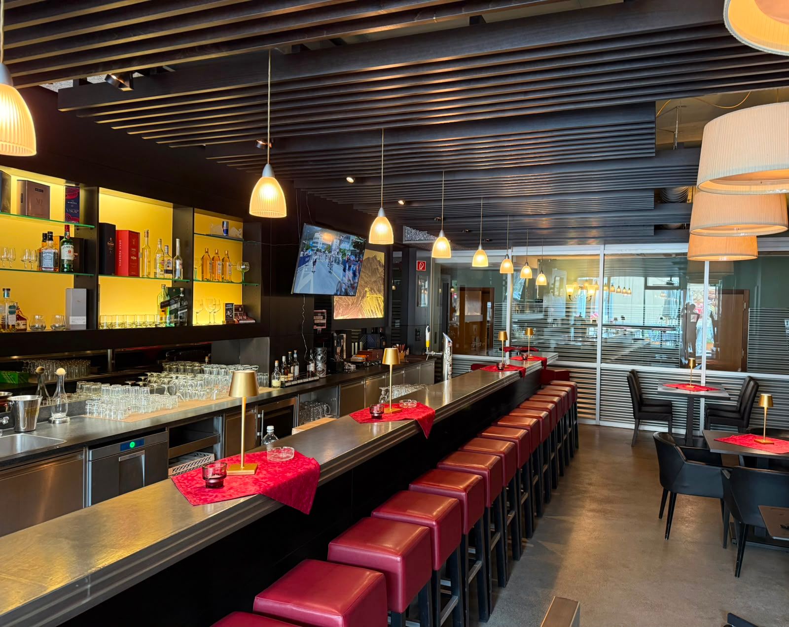 Bar Privé à Davos pour Cocktails et Événements d'Affaires