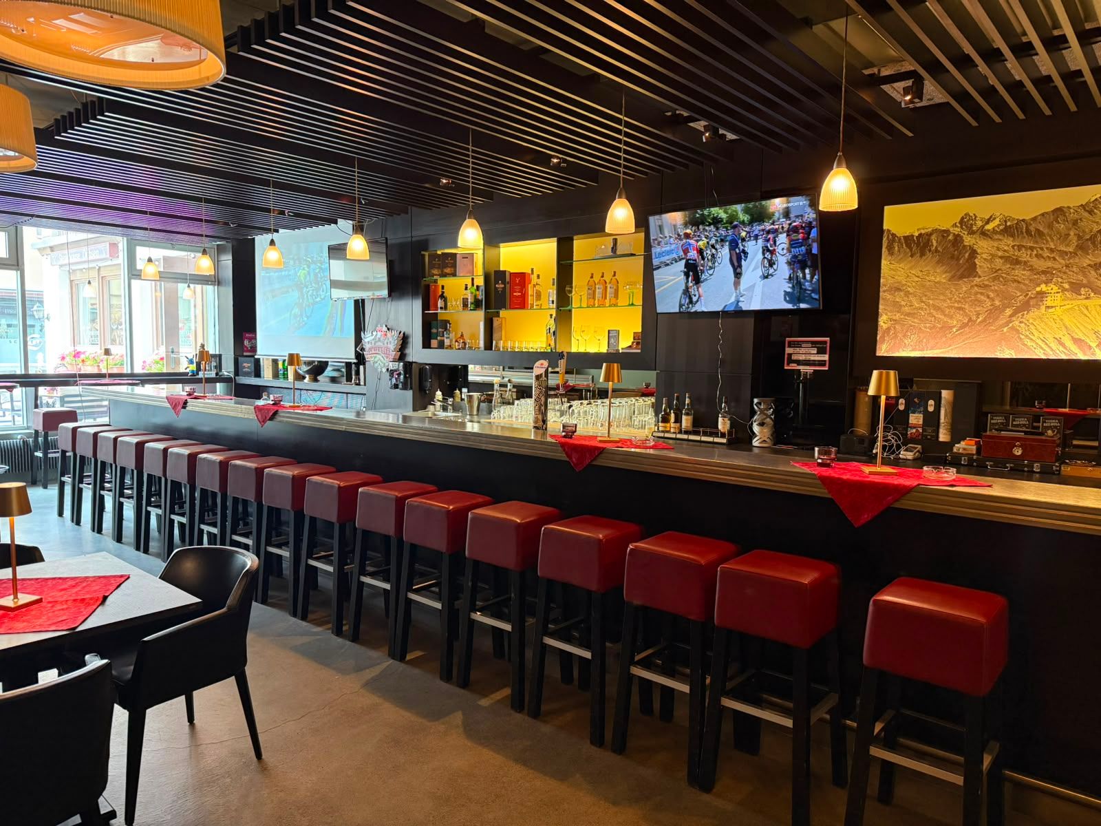 Bar Privé à Davos pour Cocktails et Événements d'Affaires