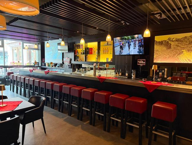 Private Bar in Davos for Cocktails & Business Events