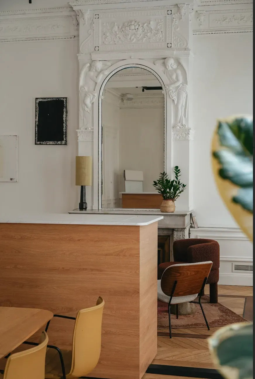 Elegant Haussmann Meeting Room in Bordeaux