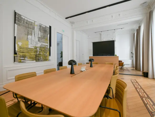 Elegant Haussmann Meeting Room in Bordeaux