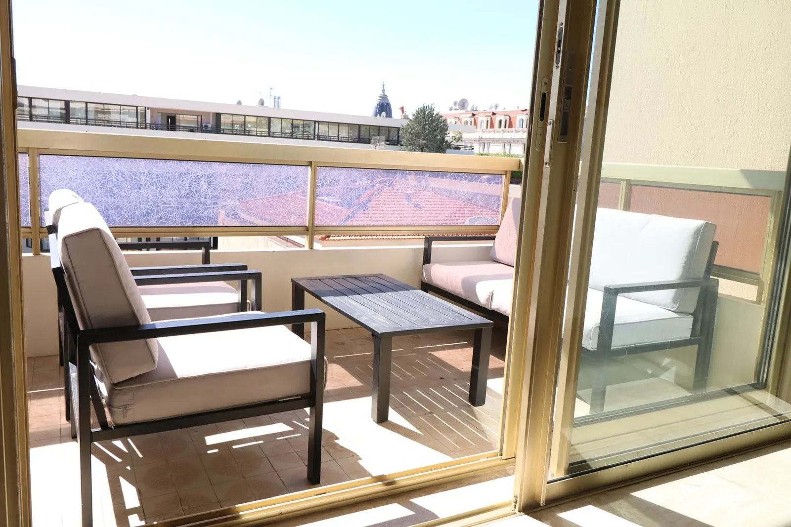 Appartement de Luxe 2 Chambres avec Balcon à Cannes
