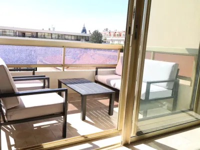 Appartement de Luxe 2 Chambres avec Balcon à Cannes