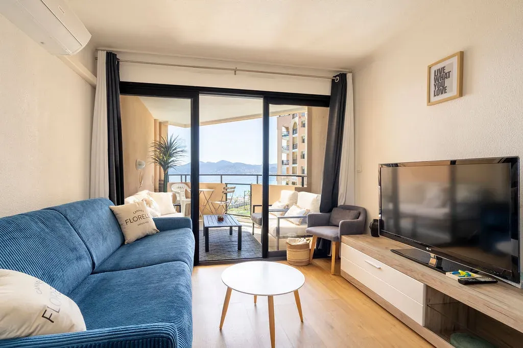 Apartment with Garden & Pool Near Cannes Beach